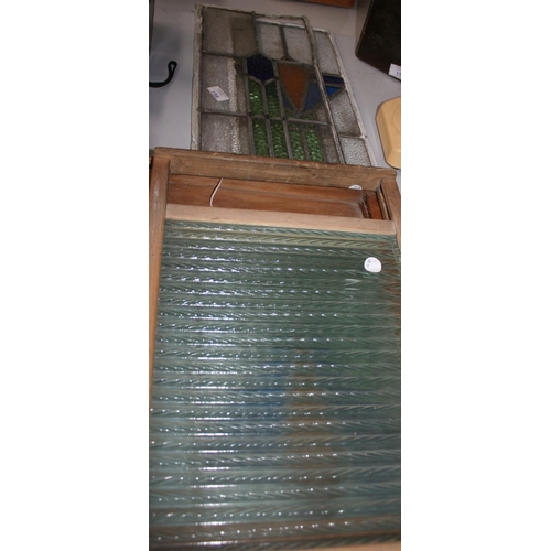 158 - A PAIR OF LEADED GLASS WINDOWS & 2 VINTAGE WASHBOARDS