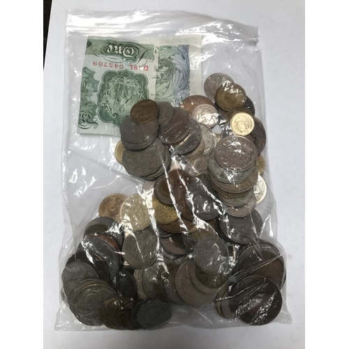 405 - A SELECTION OF WORLD COINS AND A ONE POUND NOTE - CASHIER O'BRIEN