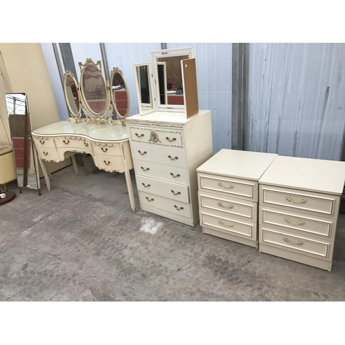 513 - AN EIGHT PIECE FRENCH STYLE CREAM BEDROOM SUITE - WARDROBE, CHEST OF DRAWERS, TWO BEDSIDE CABINETS, ... 