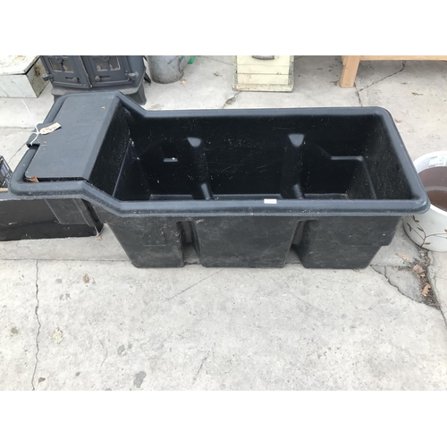 57 - A PAXTON PLASTIC WATER TROUGH 135 X 58 CM