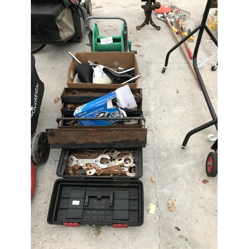 32 - THREE BOXES OF VARIOUS TOOLS AND A HOSE REEL