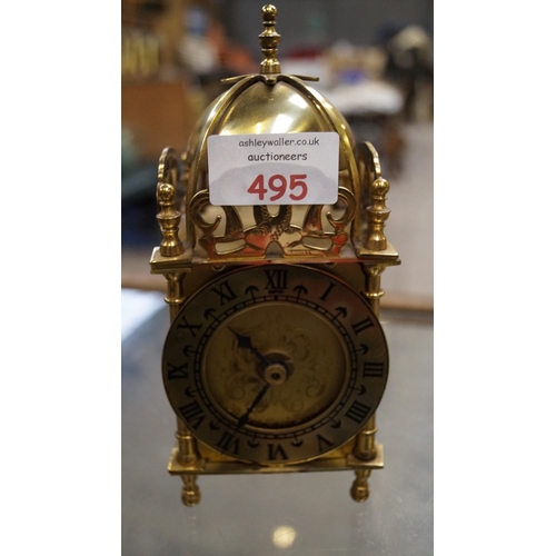 495 - A GILT DOMED SMITHS, MADE IN GREAT BRITAIN CLOCK