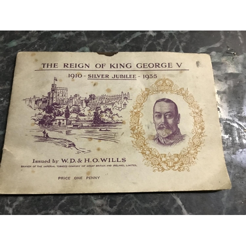 502 - FOUR VINTAGE POST CARD AND PHOTOGRAPH ALBUMS - A WILLS CIGARETTES THE REIGN OF KING GEORGE V, AN ALB... 