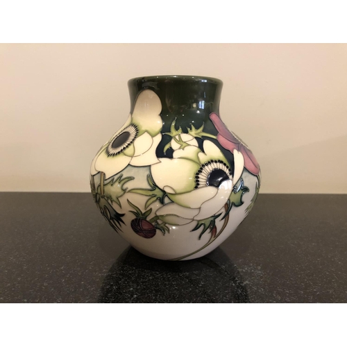 302 - A MOORCROFT POTTERY NUMBERED EDITION, (78), VASE DECORATED IN THE 'HIM AND HER' PATTERN DESIGNED BY ... 