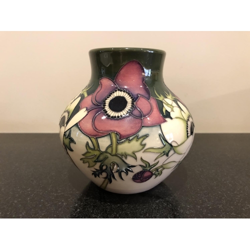 302 - A MOORCROFT POTTERY NUMBERED EDITION, (78), VASE DECORATED IN THE 'HIM AND HER' PATTERN DESIGNED BY ... 