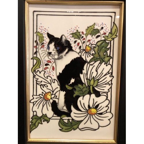 319 - A MOORCROFT POTTERY PLAQUE DECORATED IN THE 'DAISY THE CAT' PATTERN DESIGNED BY RACHEL BISHOP, SHAPE... 