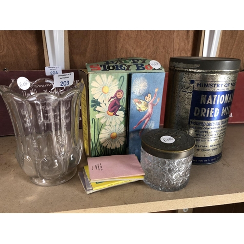 203 - A MIXED GROUP OF COLLECTABLES TO INCLUDE A VINTAGE DRIED MILK ADVERTISING TIN, FURTHER CUT GLASS ITE... 