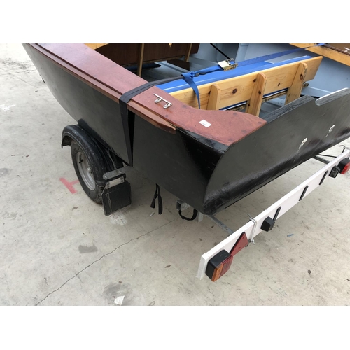 52 - A GOOD QUALITY 'RIVA' STYLE MARINE PLY SPEED / POWER BOAT - 12 FEET LONG AND AN AS NEW, SINGLE AXLE ... 