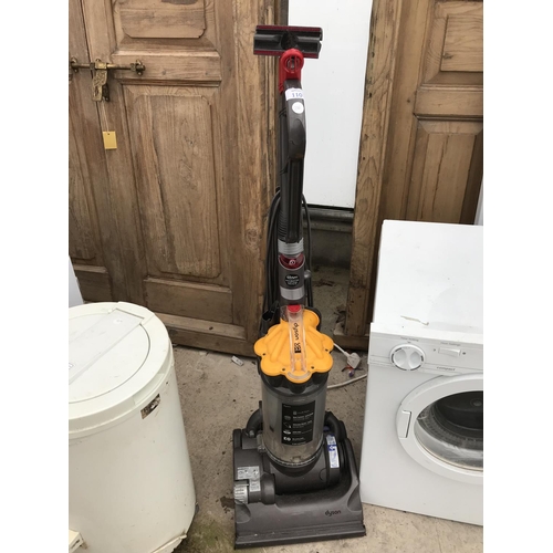 110 - A DYSON DC33 VACUUM CLEANER W/O