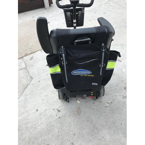 37 - A RASCAL VEO X MOBILITY SCOOTER WITH CHARGER AND REAR CARRY BAG W/O