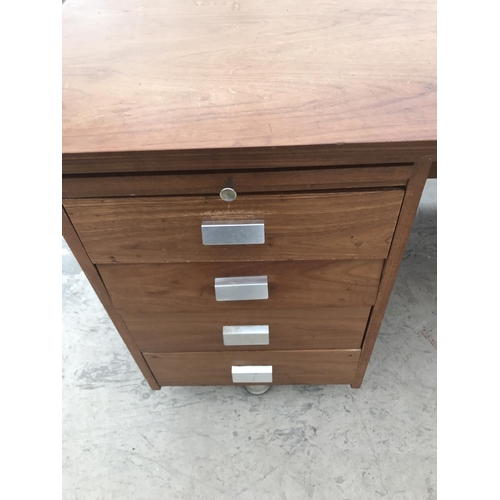 1022 - AN OFFICE DESK WITH EIGHT DRAWERS