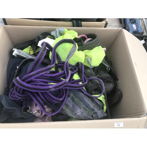 96 - A LARGE LOT OF HORSE TACK TO INCLUDE VARIOUS RUGS (MOST APPROX 6FT) BOOTS, HI VIZ, HEADCOLLAR ETC