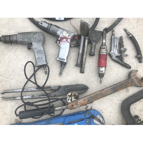 98 - VARIOUS AIR TOOLS TO INCLUDE A DRILL, CHISEL, UNDERSEAL APPLICATOR ETC AND OTHER TOOLS