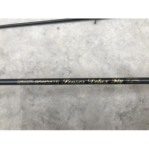 104 - AN AS NEW DIAWA SENSOR DELUX 3.05 METRE GRAPHITE FLY ROD AND ROD BAG