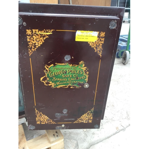 2 - A LARGE SAFE MANUFACTURED BY GEORGE PRICE'S SAFE CO BANKERS ENGINEERS WOLVERHAMPTON WITH TWO INNER D... 