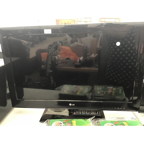 347 - AN LG 31 INCH TELEVISION WITH REMOTE CONTROL IN WORKING ORDER