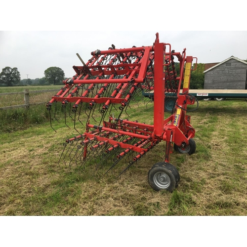 198 - EINBOCK FOLDING GRASS HARROWS