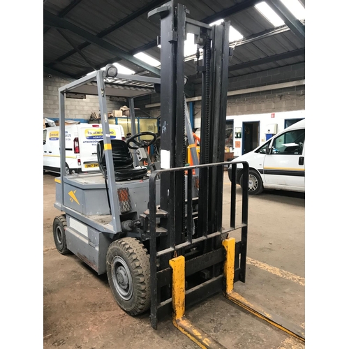 218 - A KALMAR FORK LIFT TRUCK