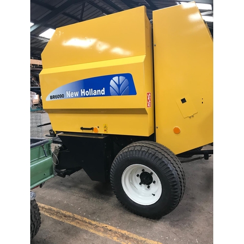 222 - A BR6090 ROUND BALER (NEW)