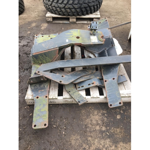 288 - A LOADER FRAME FOR A TS115