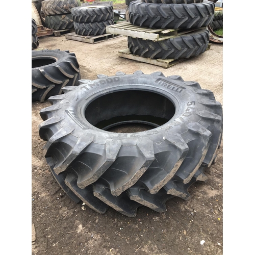 64 - A PIRELLI TYRE 540 65 28