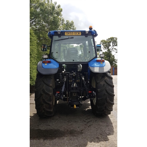 203 - A NEW HOLLAND TM130 TRACTOR DK55 0CW REGISTERED 20.12.2005 9088 HOURS