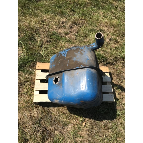 134 - FUEL TANK - FORD 4600