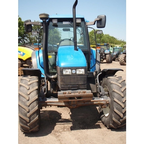 215 - A NEW HOLLAND TS100 SLE 4WD Y689 FFR 12087 HOURS