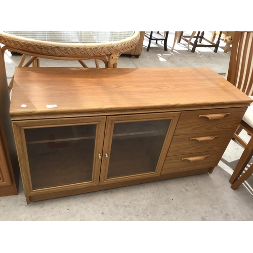 1241 - A LOW RETRO STYLE SIDEBOARD