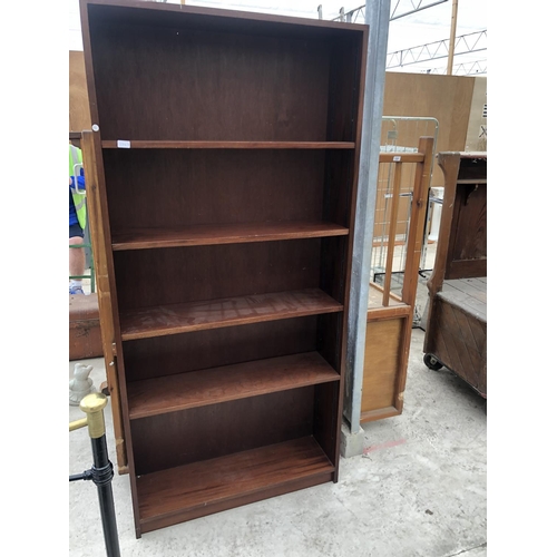 1347 - A TALL MAHOGANY BOOKCASE