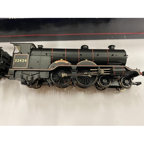 330 - AN OO GAUGE BEACHY HEAD 4-6-2 LOCOMOTIVE AND TENDER WITH BOX (NOT NECESSARILY ORIGINAL BOX)