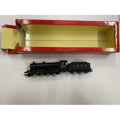 331 - AN OO GAUGE LNER 3755 2-8-0 LOCOMOTIVE AND TENDER WITH BOX (NOT NECESSARILY ORIGINAL BOX)