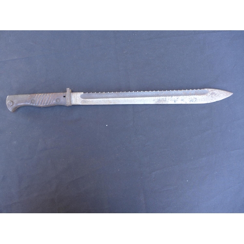 320 - A GERMAN S98/05 SAWBACK BAYONET - 36CM BLADE A/F