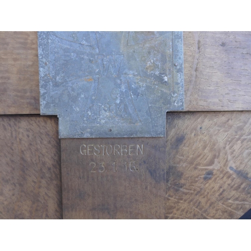 332 - A WW1 WOODEN GERMAN GRAVE MARKER (MARKED BEERS)