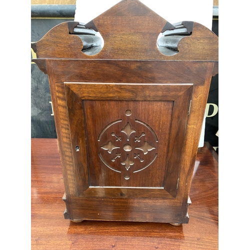 211 - A CIRCA 1890 WALNUT BRACKET CLOCK BY LENZKIRCH, GERMANY, HAVING EIGHT DAY MOVEMENT WITH STRIKING AND... 