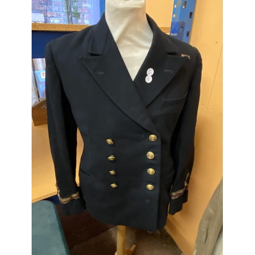 390 - A NAVAL OFFICER'S JACKET WW2