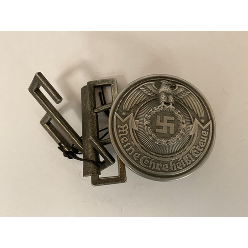 406 - A GERMAN BELT BUCKLE