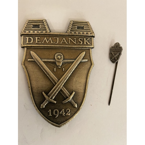 412 - A DEMJANSK BADGE