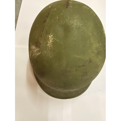 436 - A US M1 HELMET (BELIEVED KOREAN WAR)