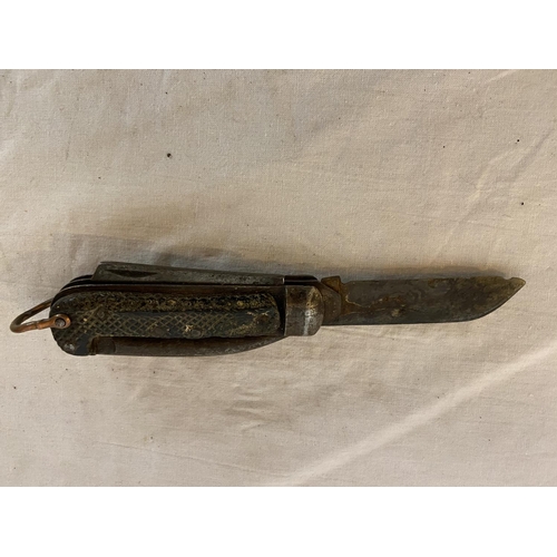 439 - A WWII BRITISH PARATROOPER'S PENKNIFE