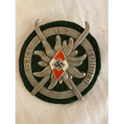 407 - A HITLER YOUTH SKI BADGE