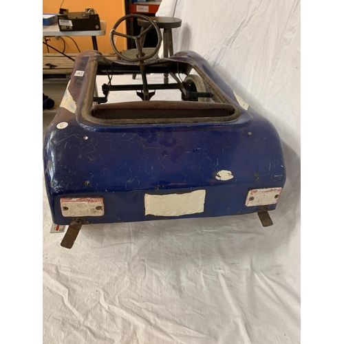 118 - A VINTAGE TORING WOEI CHILDRENS PEDAL RACING CAR IN BLUE