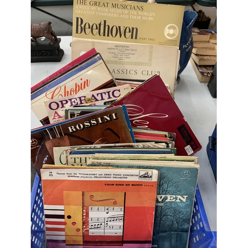 121 - A LARGE QUANTITY OF RECORDS TO INCLUDE CHOPIN, BEETHOVEN, OPERATIC, ROSSINI ETC