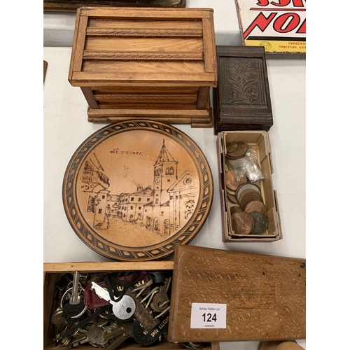 124 - A COLLECTION OF ITEMS TO INCLUDE WOODEN STORAGE BOXES, VINTAGE TINS, BOXED COASTERS, OLD COINS ETC