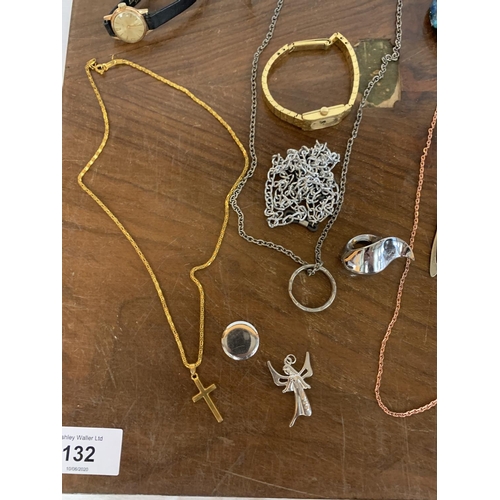 132 - VARIOUS ITEMS OF COSTUME JEWELLERY TO CHAINS, WATCHES AND THIMBLES, LETTER OPENER ETC