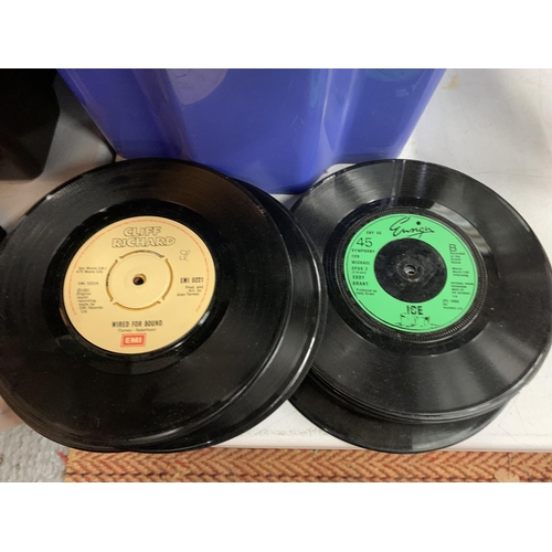 161 - A LARGE QUANTITY OF 60'S, 70'S, AND 80'S SINGLES