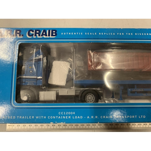 203 - A LIMITED EDITION OF 2000 CORGI MAN FLATBED WITH CONTAINER LOAD 