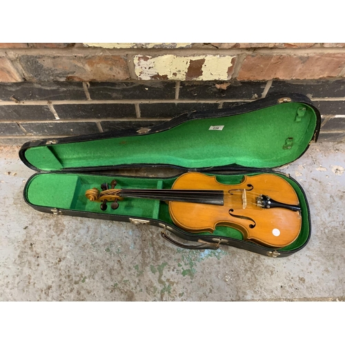 238 - A VIOLIN AND CASE