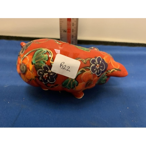 680 - AN ANITA HARRIS HAND PAINTED PIG