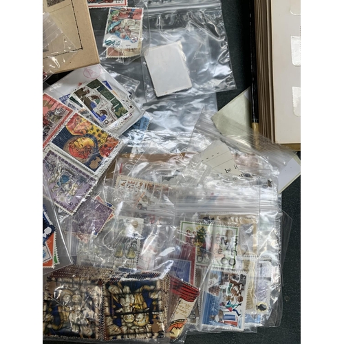 73 - A LARGE QUANTITY OF STAMPS AND ALBUMS FROM AROUND THE WORLD